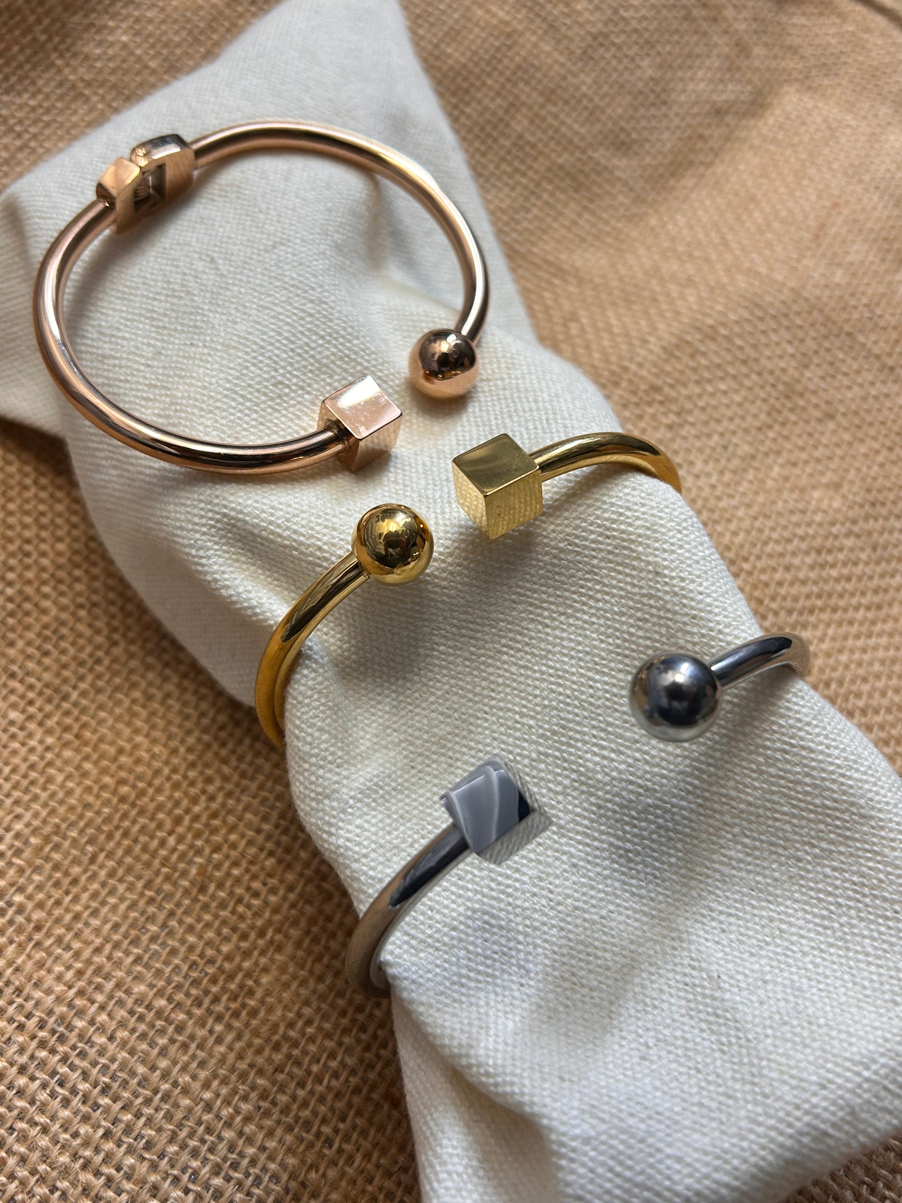 Casablanca Hinge Bracelet