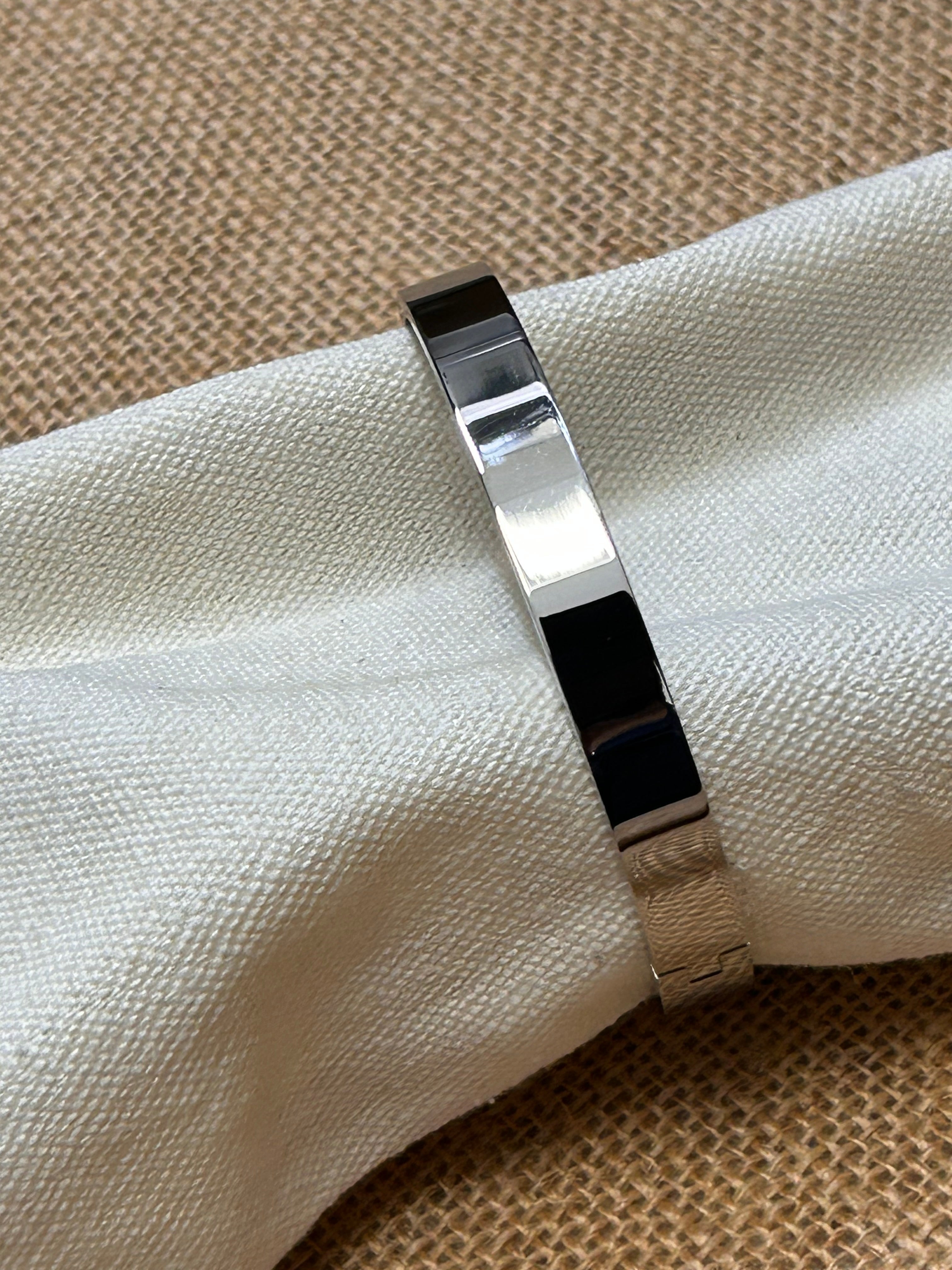 Rio Bangle