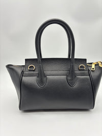 Vincenzetta in Obsidian