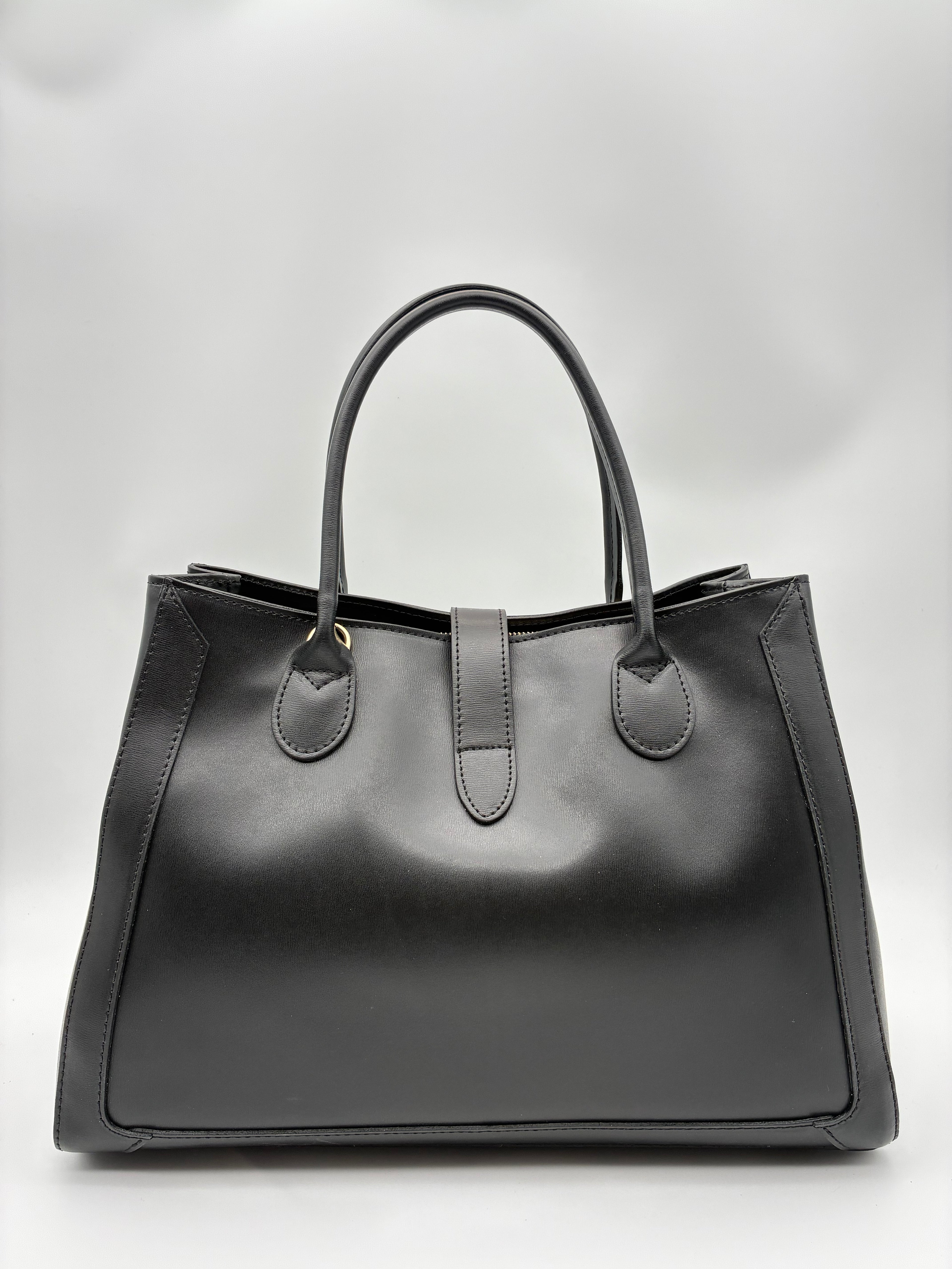 Samina in Obsidian