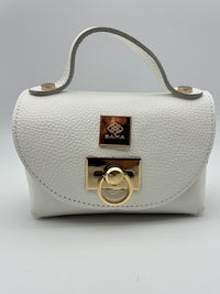 Olivia in Alabaster